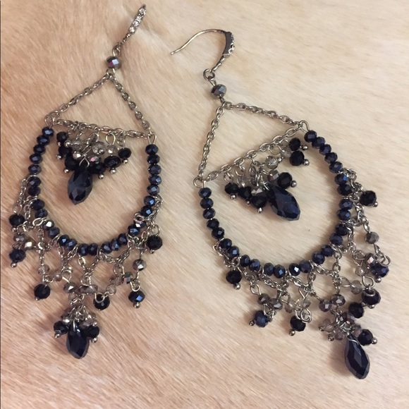 Earrings - Picture 1 of 4